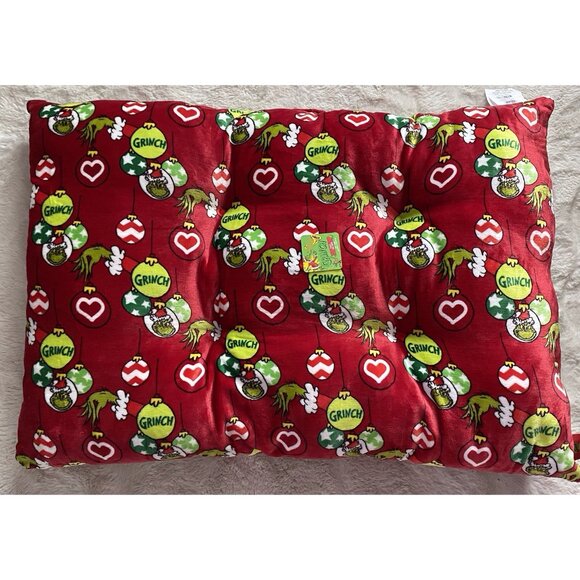 Dr. Seuss The Grinch Dog Pet BED Super Soft Christmas Ornament 39” X 26” Red NEW - Picture 1 of 14